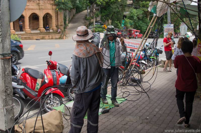 Stromkabel in Thailand